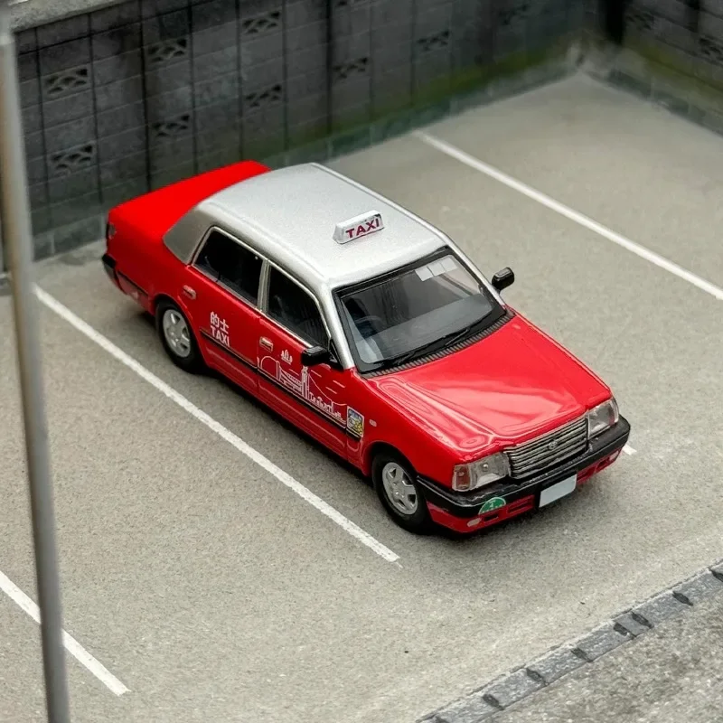 Lmlf Skala 1/64 Toyota Krone Hong Kong rot grün blau Taxi klassische Legierung Spielzeug Kraftfahrzeug Druckguss Metall Modell Geschenke