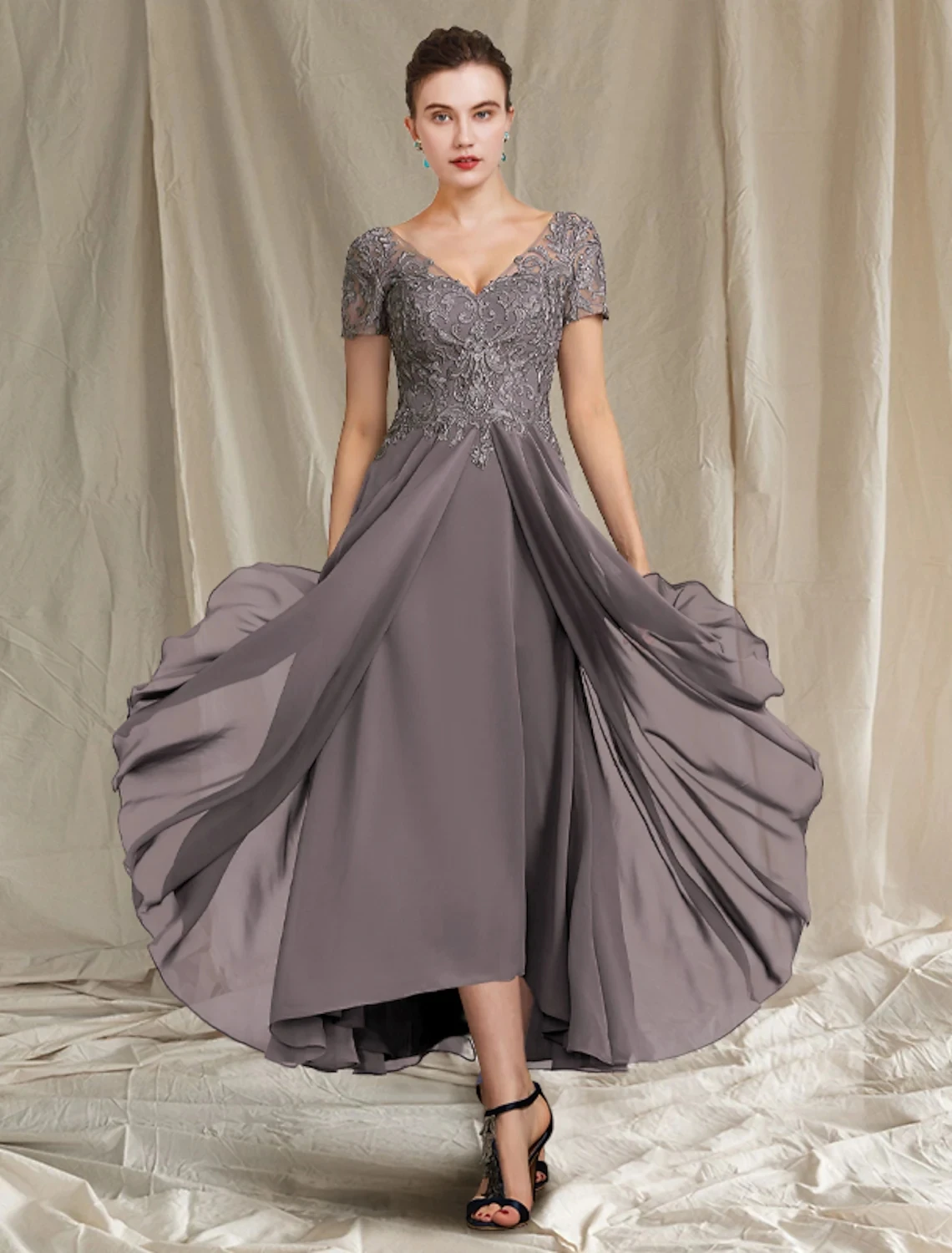 

A-Line Mother of the Bride Dress Plus Size Elegant V Neck Tea Length Chiffon Lace Short Sleeve Formal Wedding Guest Gown