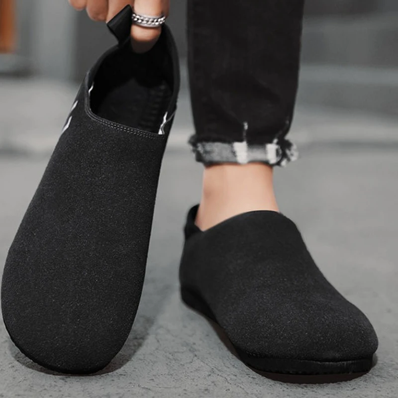 

Мужская повседневная обувь с круглым носком, черные однотонные кроссовки из некожи для работы, дизайнерские роскошные кроссовки в акции, модная мужская обувь 2025 г.