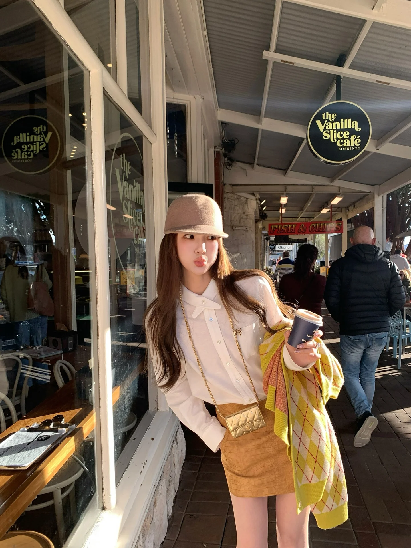 

Aaaaxbbb Bruges Sunset двухцветный воротник длинный све женский гладкий специальный многослойный Ne маленький топ для поездок на работу Sle корейская версия