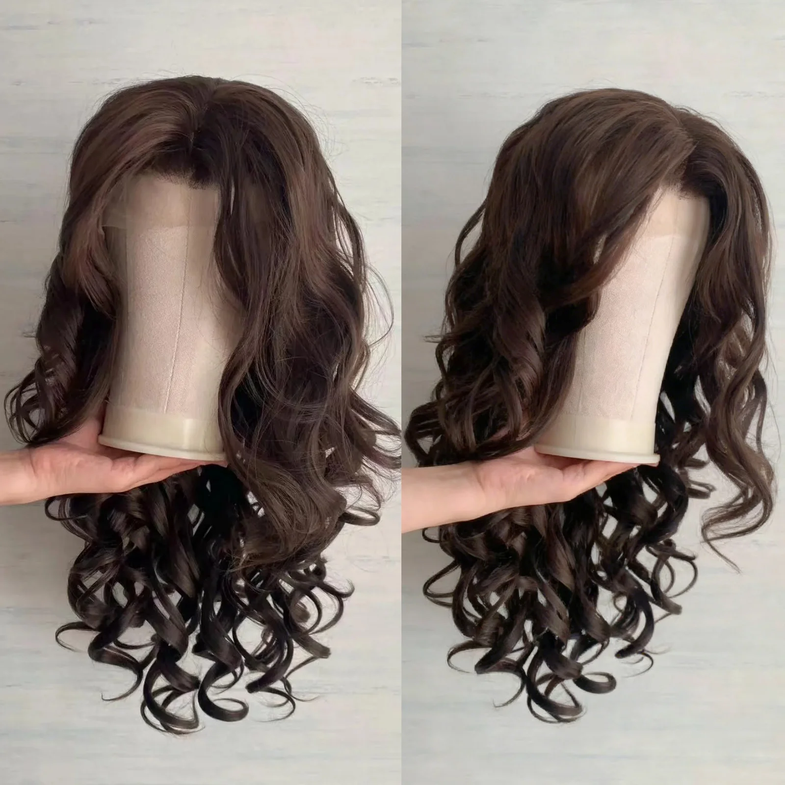 

Длинный коричневый синтетический парик с волнистыми прядями и кружевной передней частью для женщин, с центральным пробором, шоколадно-коричневый, кудрявый, волнистый, без клея, из термостойкого волокна