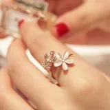 Korean Opal Adjustable Female Flowers Crystal Ring Of Small Daisy Opening