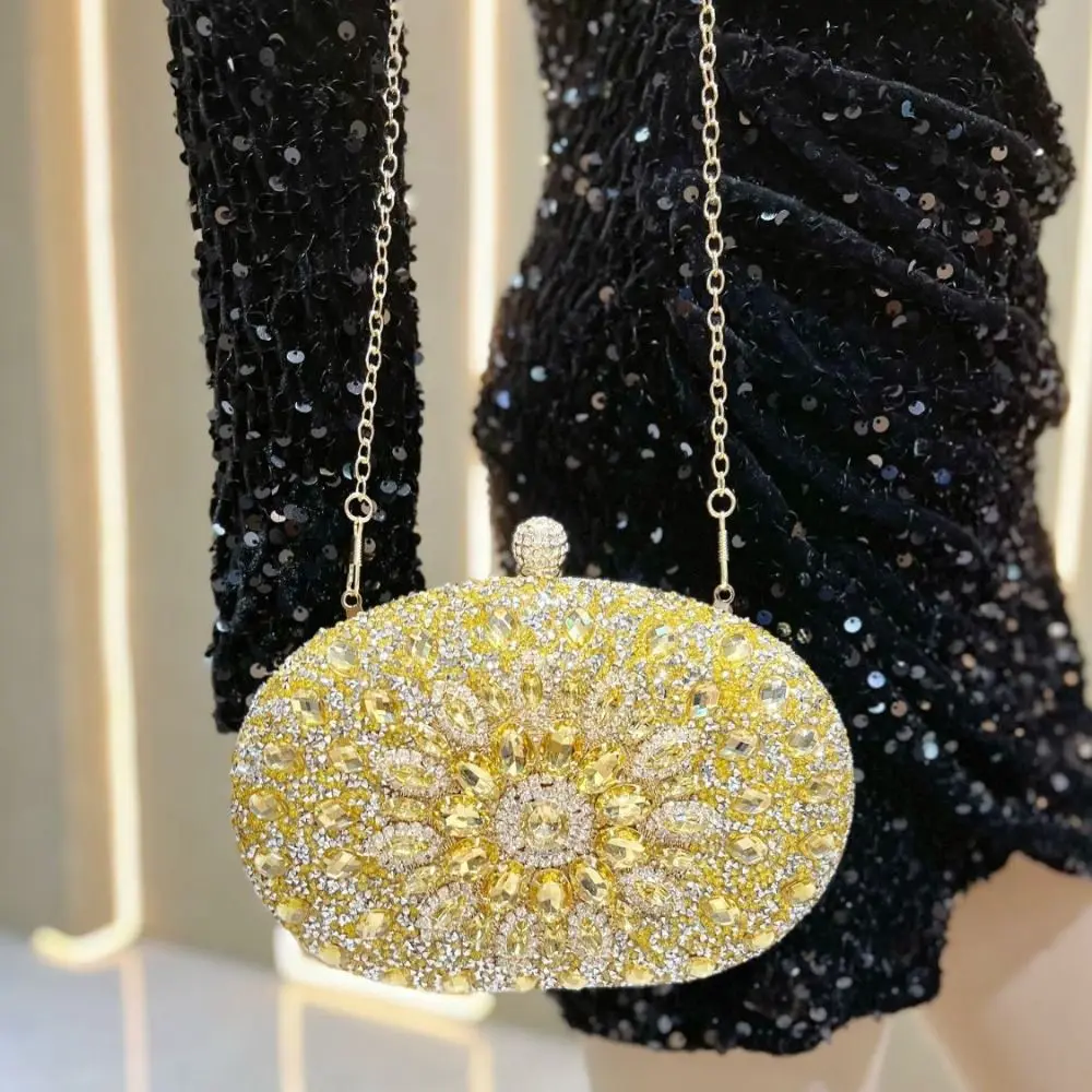 

Crossbody Bag Luxury Rhinestone Evening Banquet Bag Wrist Bag Shoulder Bag Ladies Clutch Bag Crystal Party Dinner Bag Wedding