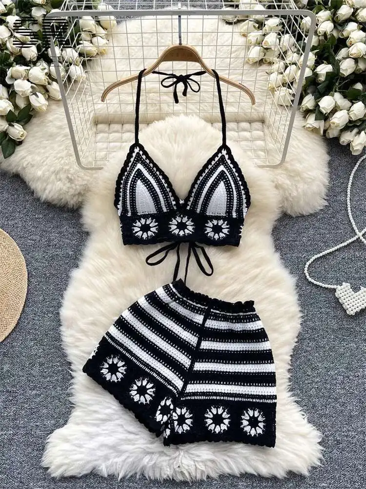 비치 휴가 니트 2피스 수트 여성 크롭탑 홀터 슬리브리스 레이스업 캐미솔+엘라스틱 허리 반바지 훅 플라워 홀로우 2피스 세트