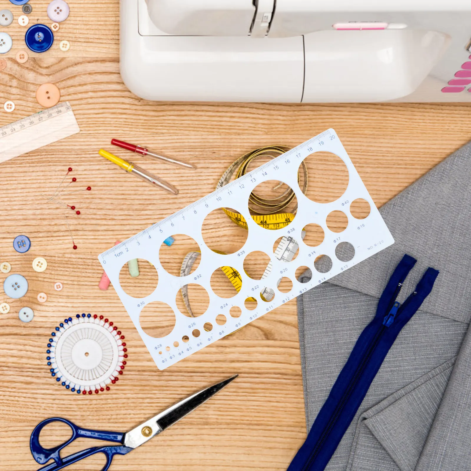 

Набор из 6 пластиковых линеек-трафаретов для черчения: геометрические шаблоны, инструмент для создания кругов, измерительный трафарет для инженерных работ, архитектуры и школьного черчения