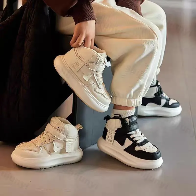 

Autumn Children's High Top Casual Sports Shoes 2025 New Boys Board Shoes Soft Sole Kids Comfortable Outdoor Cotton Sneakers