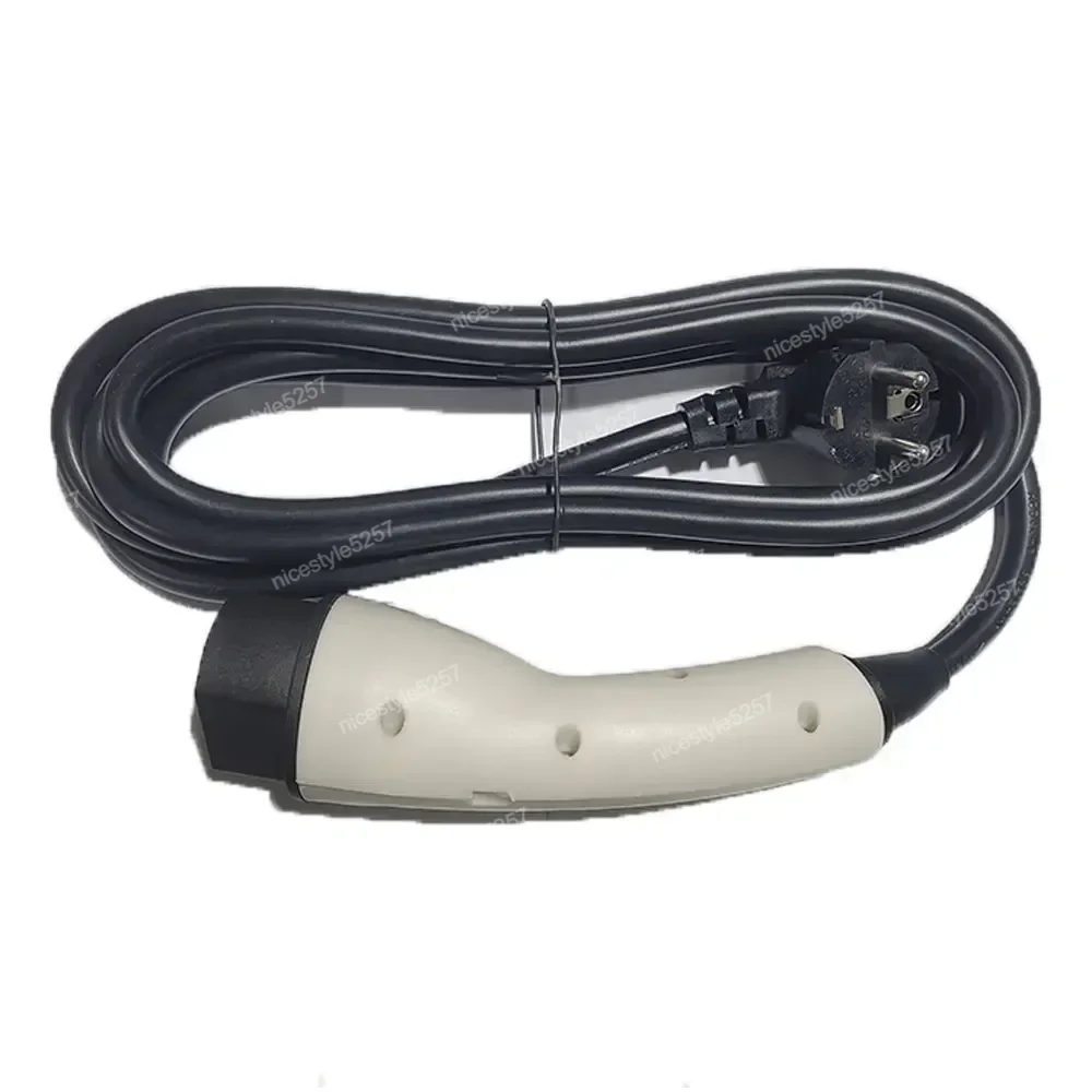 

D70 D80 S50 Battery Charging Charger 16A-220V IP44 Plug with cable with EU plug M7 BOLODAD S7