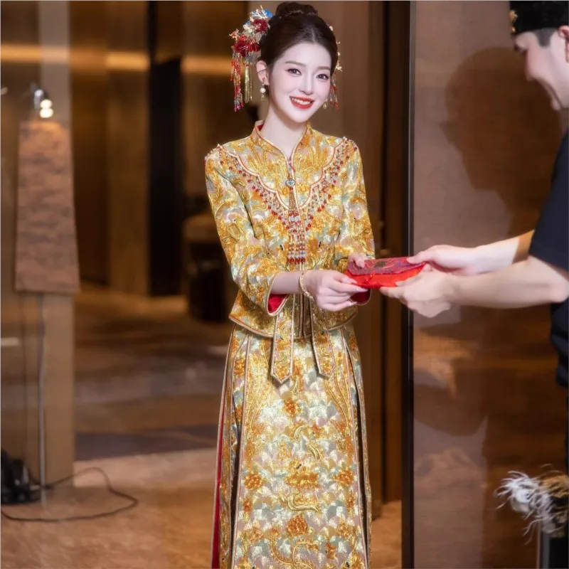 The new Chinese-style toasting dress wedding and ancient for in dragon phoenix gown