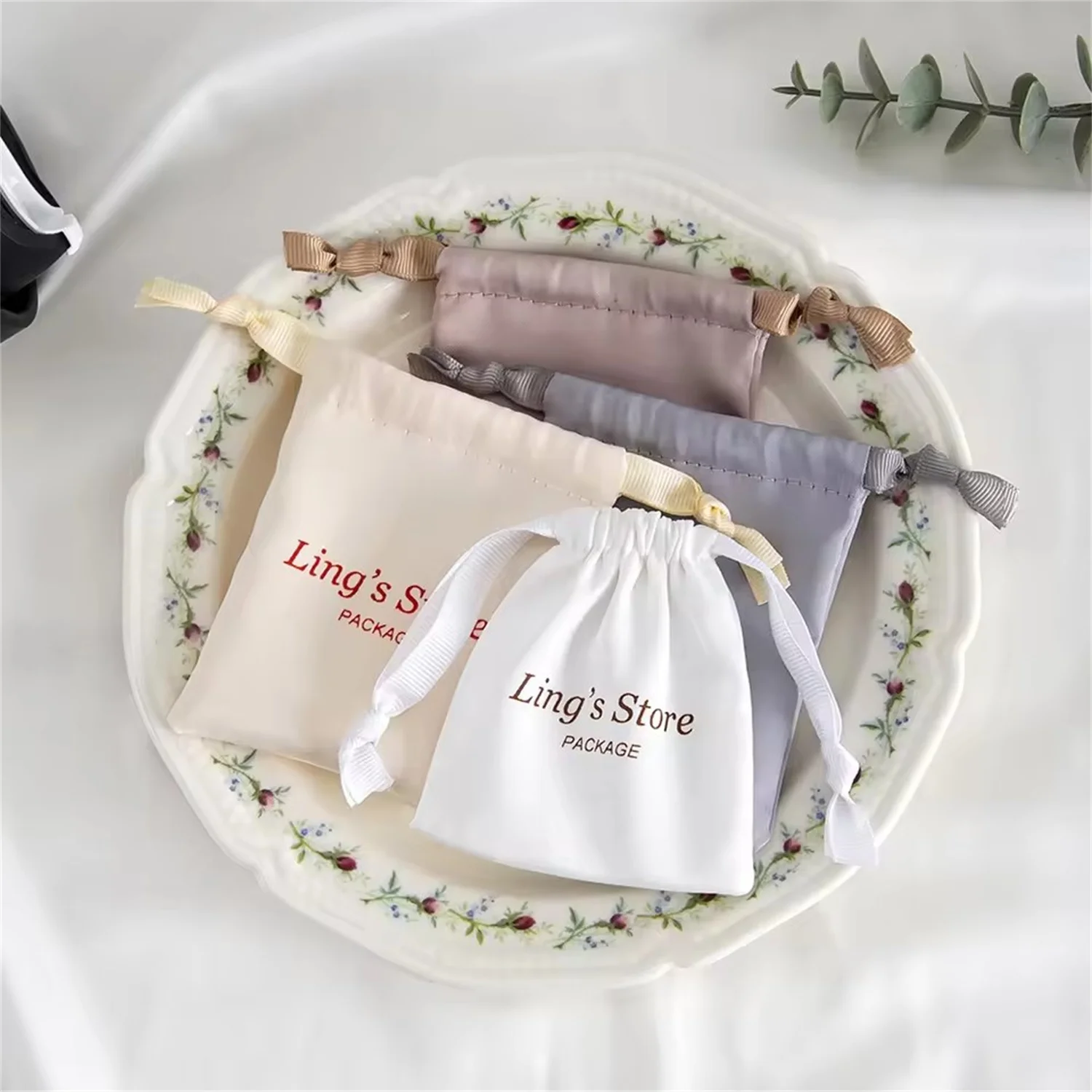 

100pcs Personalized Logo Silk Jewelry Drawstring Ribbon Bag Satin Gift Packaging Pouch Wedding Favors Organizer Custom Logo Name
