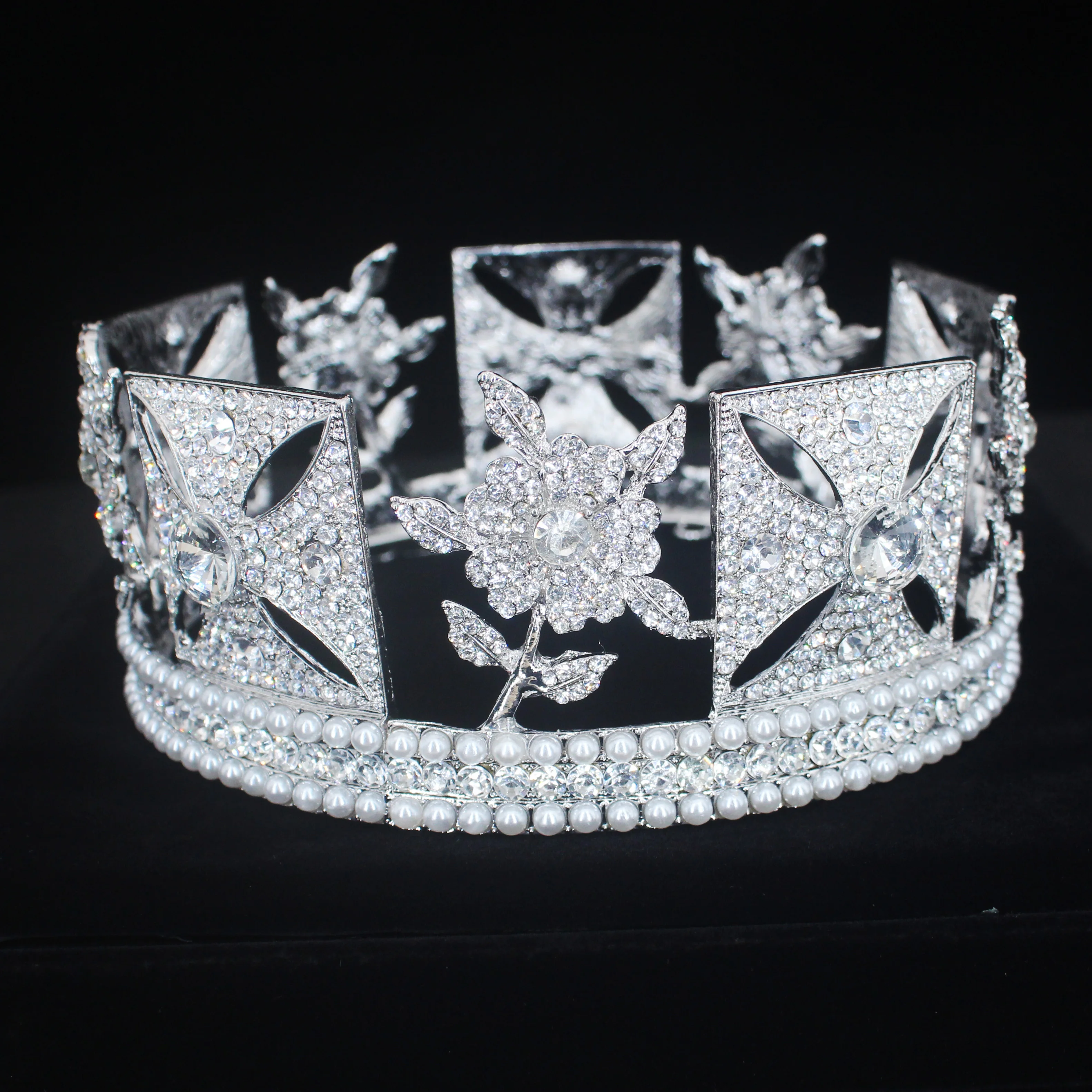 Royal Full Rhinesto…