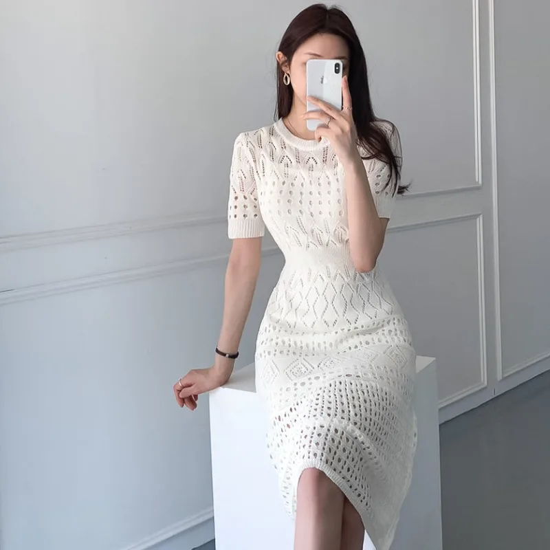 Casual Chic Korean Temperament Slim Sexy Hollow Out Dresses O Neck Short Sleeve Wrap Hip Knitted Dress White Lady Summer 2022