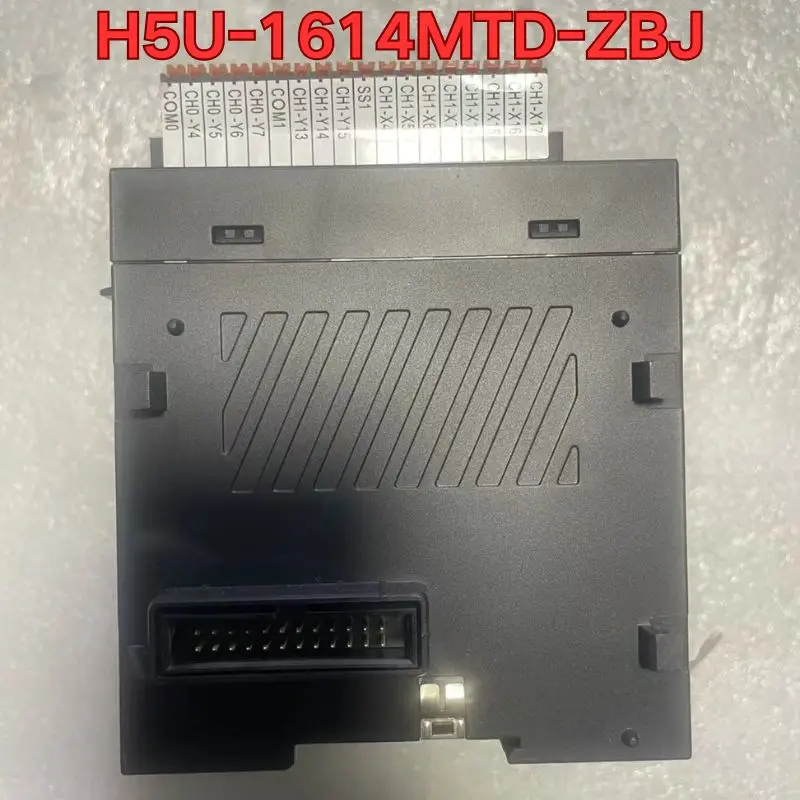 O teste da função do controlador PLC H5U-1614MTD-ZBJ de segunda mão é normal