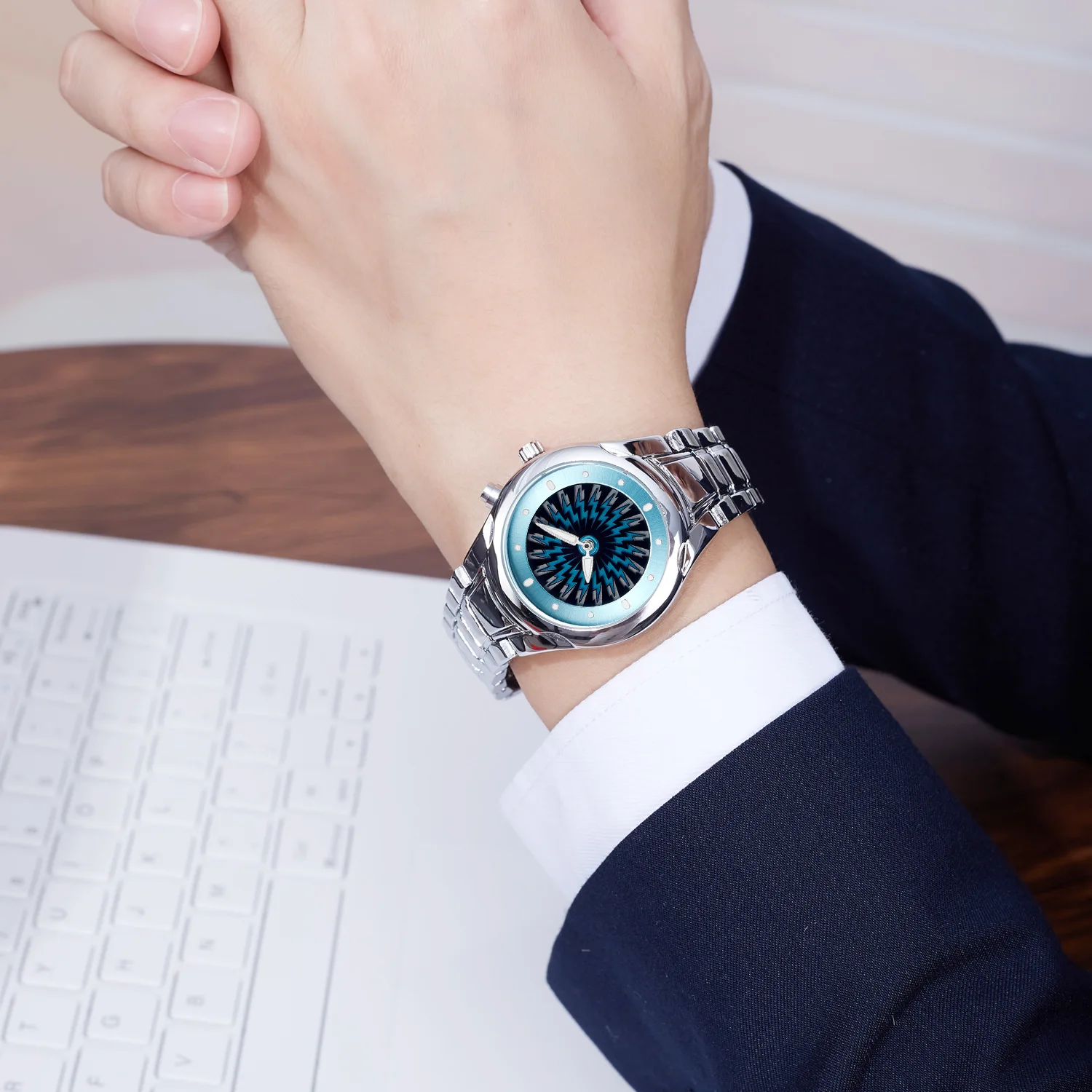 UTHAI CQ430 Orologio da uomo alla moda che ruota sport giovanili luce notturna orologio al quarzo impermeabile orologio fresco regalo, orologi per uomo