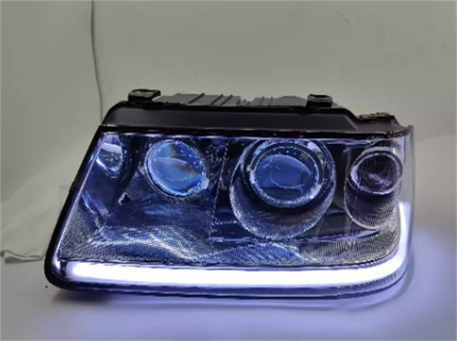 Led Headlight Angel Eye for Volkswagen vw santana Vista Daytime Running Light Turn Signal