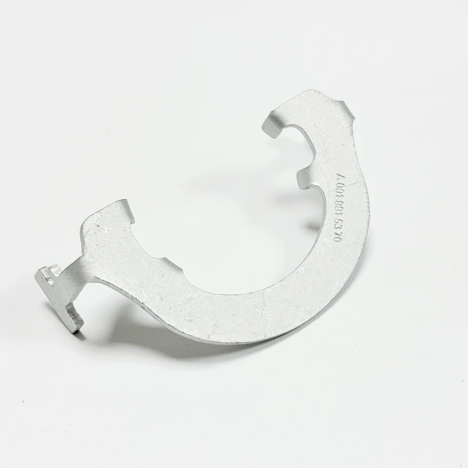 Exhaust Pipe Clamp Bracket & Muffler Pad For Mercedes-Benz A180, B200, W245 – L3306 – Unbranded