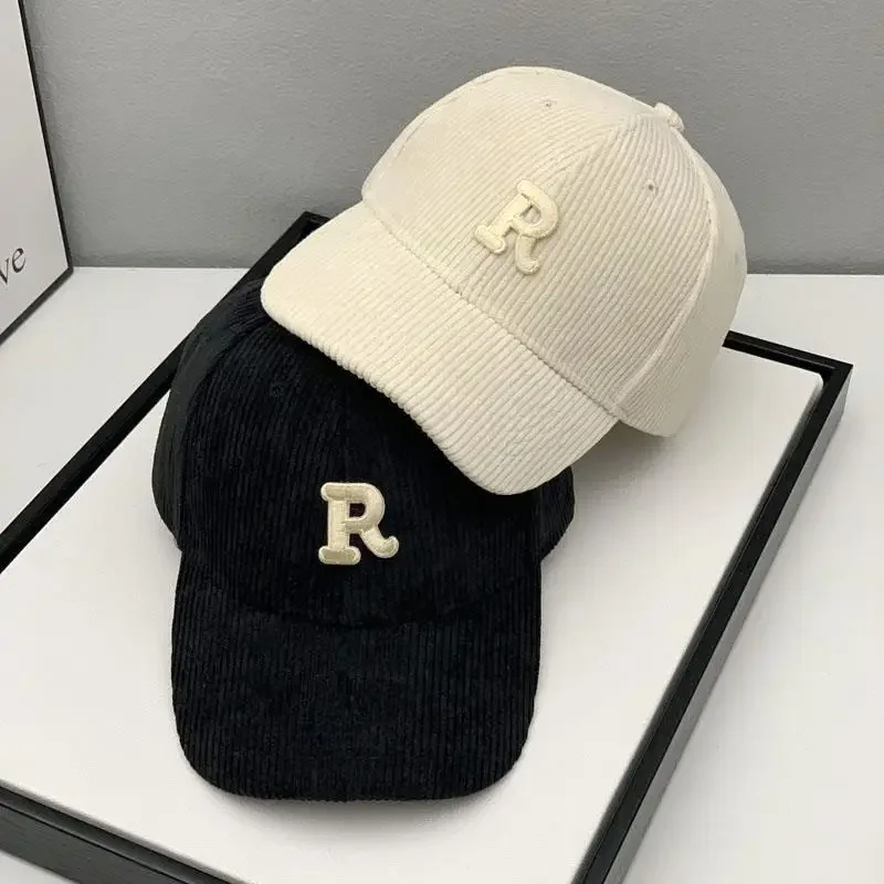 

Corduroy R letter couple cap, men's and women's baseball cap, duckbill cap, versatile and essential for outdoor travel