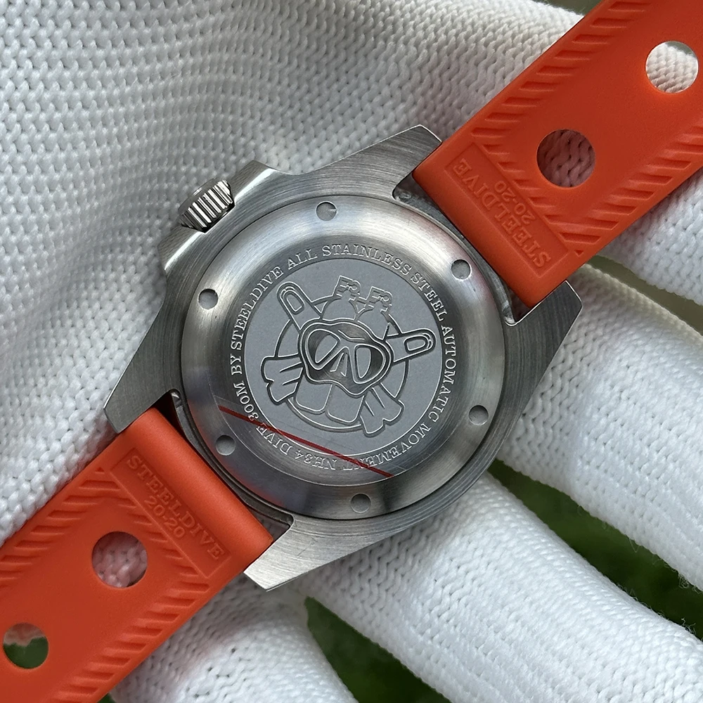 STEELDIVE D1992V جديد وصول GMT NH34 الحركة الميكانيكية التلقائية مضيئة الياقوت الزجاج 300 متر مقاوم للماء الرجال الغوص الساعات