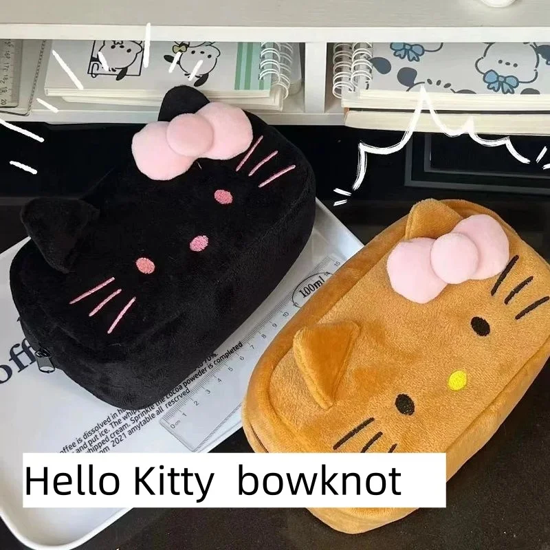 

Плюшевая сумка для ручек HelloKitty Sanrio, аниме-фигурка, женский карандаш, мультяшная большая емкость, Студенческая сумка для хранения канцелярских принадлежностей