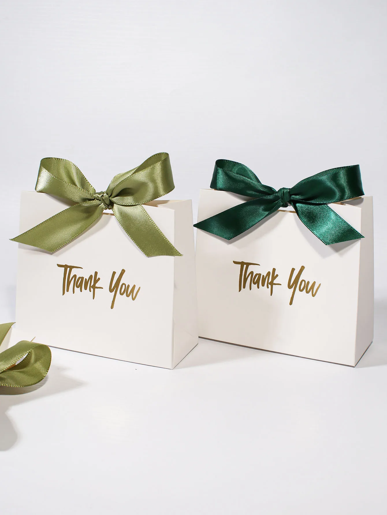 10 elegante weiße „Danke“-Geschenkboxen mit Satinschleifen, ideal für Hochzeiten, Geburtstage und verschiedene Partygeschenke