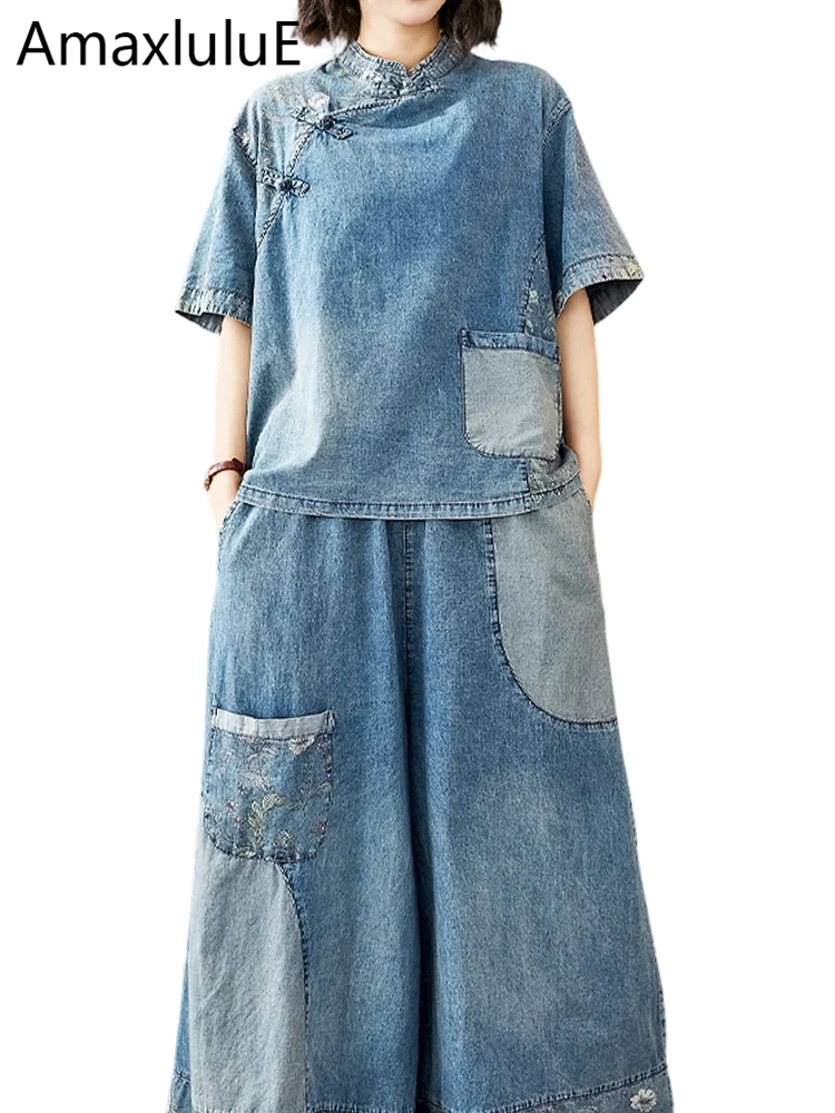 

Amax LuluE: Новинка! Летний женский элегантный комплект из двух предметов: джинсовая футболка с круглым вырезом и модные джинсы с цветочным принтом. Свободный крой.