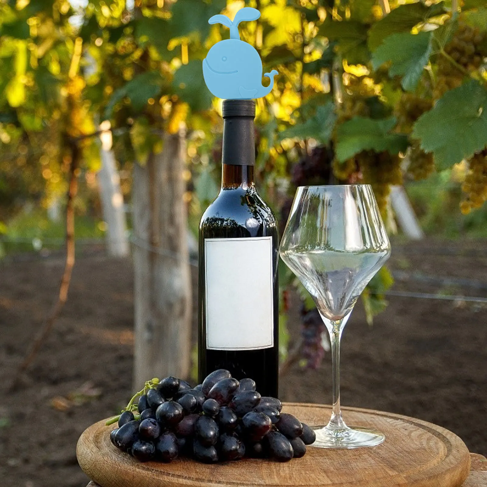 

3Pcs Silicone Whale Dolphin Wine Bottle Stoppers Airtight Seal Bottle Plug for Red Wine Preservation Silicone Stopper