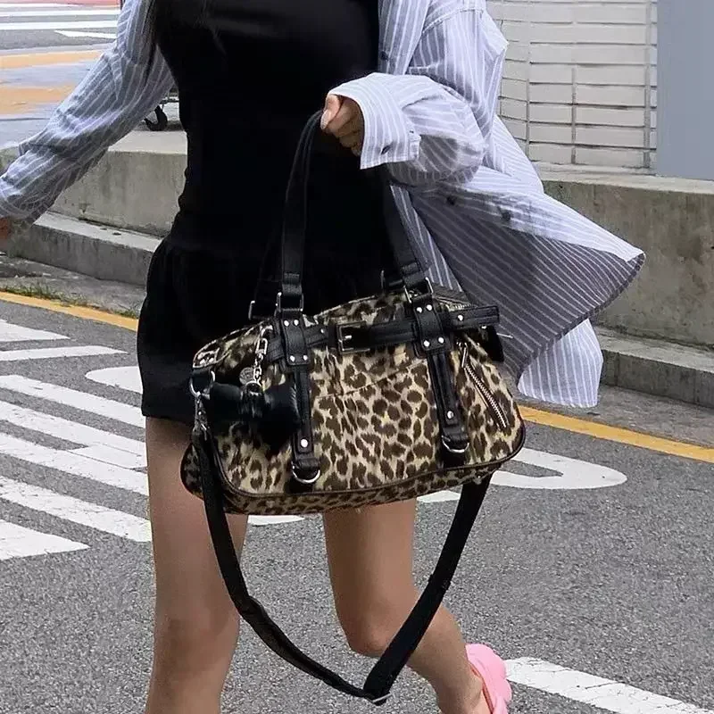 GAINNY Y2k, bolso cruzado de viaje rosa de gran capacidad, bolso de hombro versátil con estampado de leopardo para mujer, bolso de gimnasio