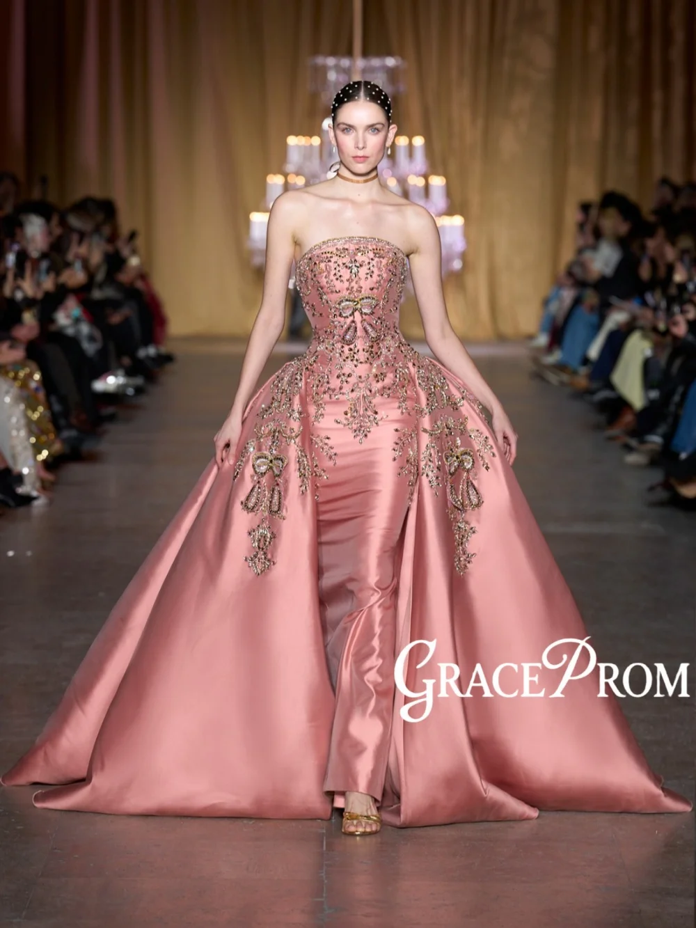 

Pink Shimmering Crystal Evening Dress With Overskirt Strapless Chic Satin Wedding Party Gown Customized Luxury Red Carpet Gown