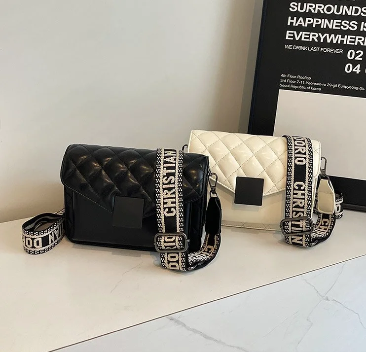 New Fashion Luxury Handbags Women  Bag Wide Shoulder Strap Bag Crossbody Bags Chain Rhombus PU Leather Spring New Special Offer