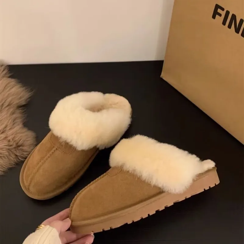 Slippers Women Winter Plush Sandals  Luxury Slip on Platform Slides Female Thick Sole Designer Cotton Home Shoes  slippers