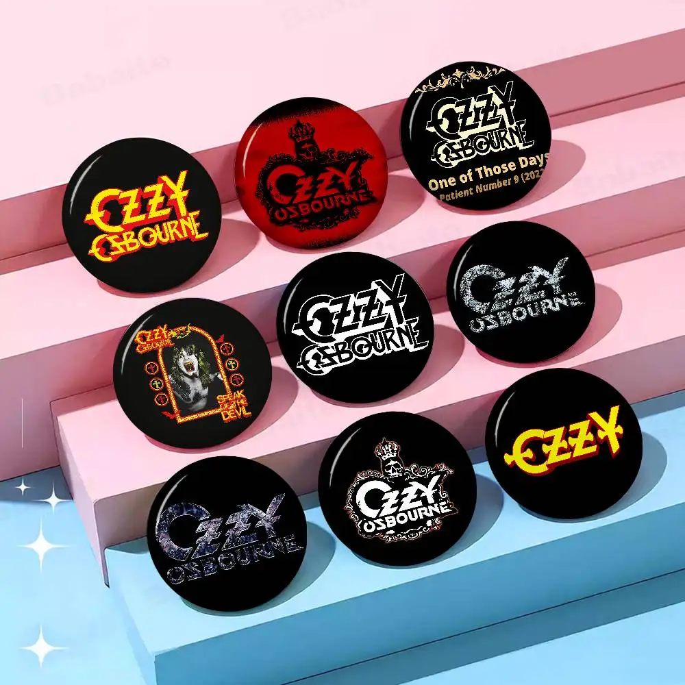O-ozzy-osbourne Band 58mm broche hecho a mano insignia de Cosplay de dibujos animados en mochila accesorios de joyería regalos