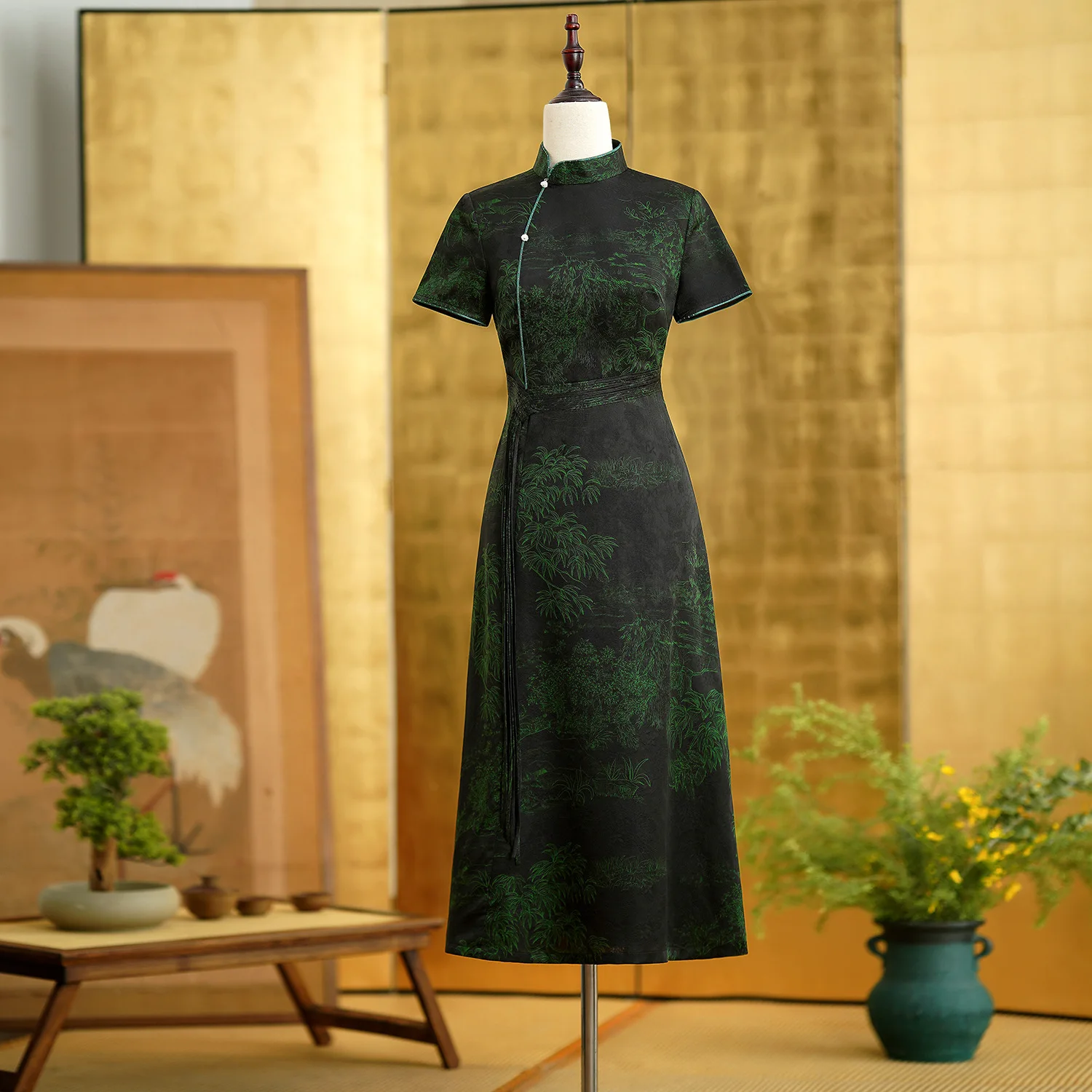 

Прибытие Xiangyun Yarn Heavy, высокое качество, натуральный шелк, винтажное женское платье Cheongsam Qipao, ночное повседневное Gambiered