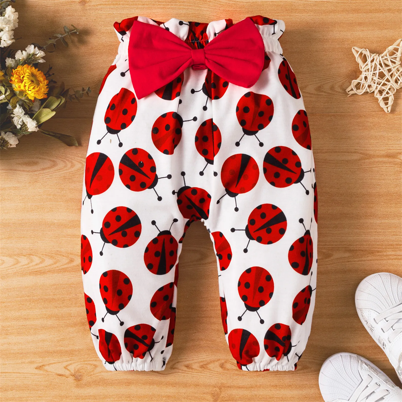 PatPat 3pcs Baby Girl Clothes New Born Overalls Newborn Baby Stuff Infant Long-sleeve Ladybug Romper Bowknot Headband Set