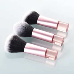 KOSMETYKI 1Pcs Mini Short Portable Makeup brush Blush Brush Contouring Brush Foundation Brush Loose Brush Cute brush