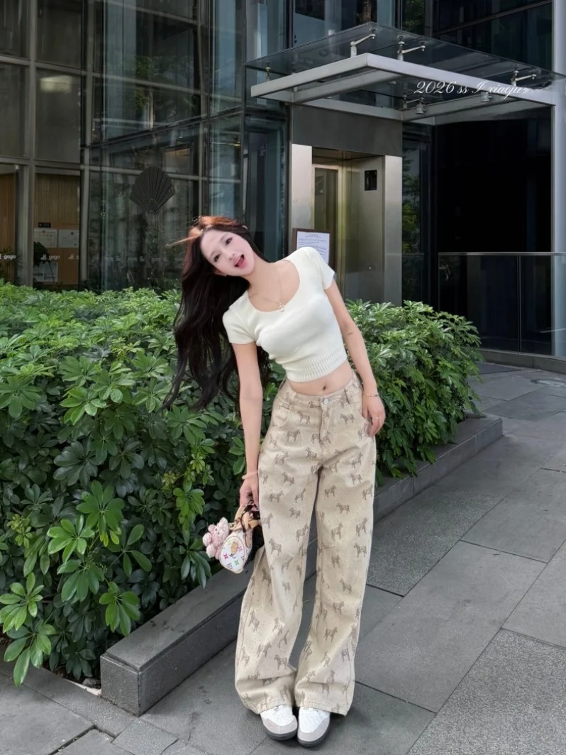 Fashionable Short Sleeve T-Shirt And Jeans Set for Women Slim Fit Shoulder High Waist Straight Leg Pants Summer Outfit Combo view 5