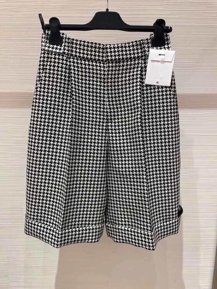 Early Spring Plaid Casual Five-Point Pants Shorts High Waist Wide Leg Pants Commute Style Asymmetric Design Pocket Detail