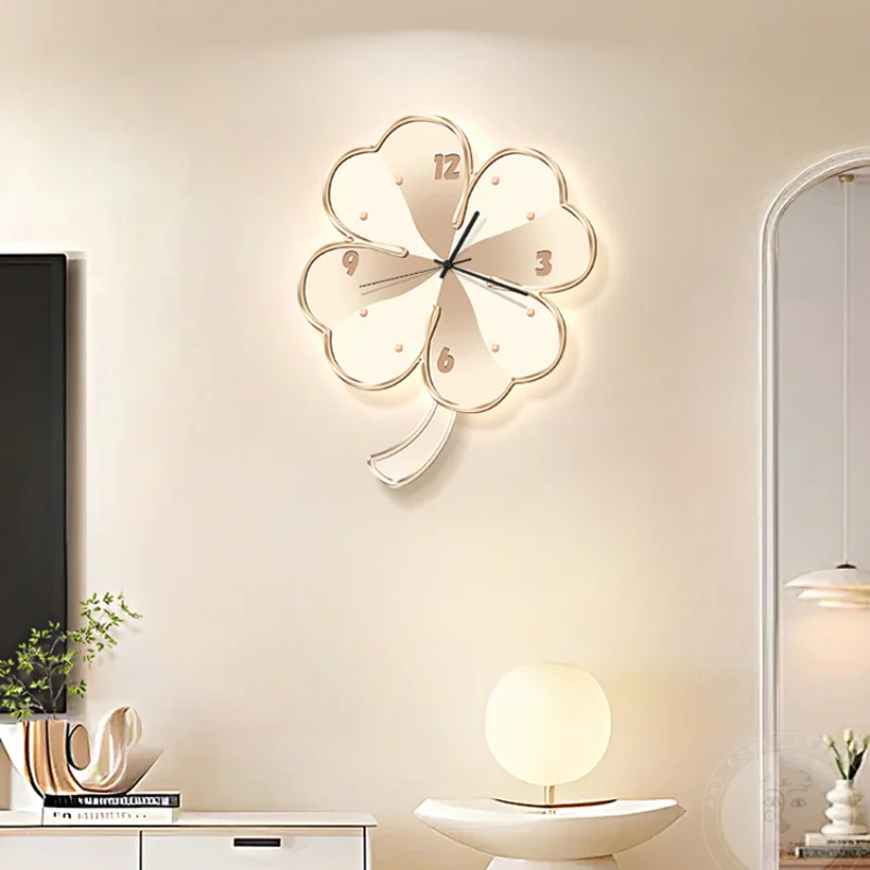 Clover clock hanging clock, living room, cream style TV background wall, creative swing clock hanging wall