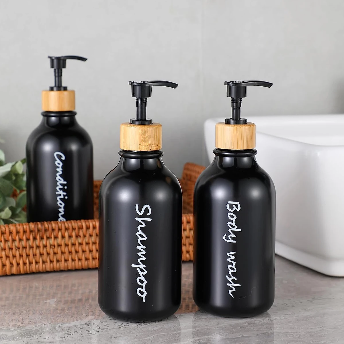 500ml Matte Black Shampoo Conditioner Bottles 3 Pack Refillable Bamboo Pump Shampoo Shower Dispenser