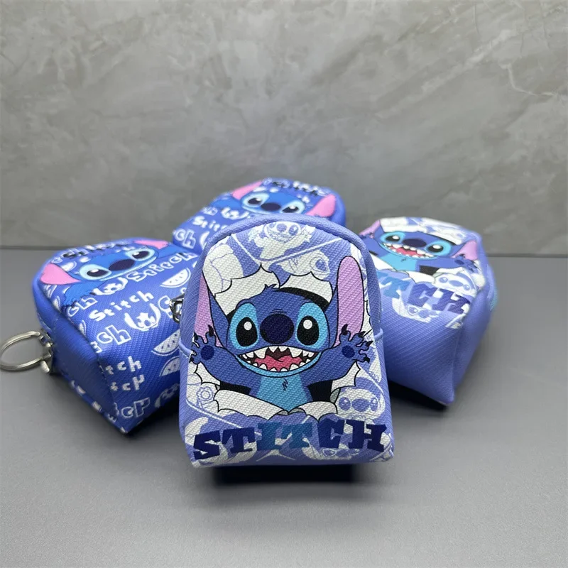 Willekeurige 1PCS Disney Stitch Mini Portemonnee Leuke Figuur Hoofdtelefoon Lippenstift Opbergtas Vrouwen Backapck Decoratie Cartoon Sleutelhanger