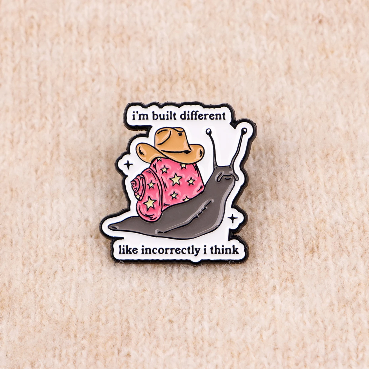 신은 백팩용 에나멜 핀 라펠 핀을 제공할 것입니다. 귀 - Women Accessories Quotes 리뷰 및 가격