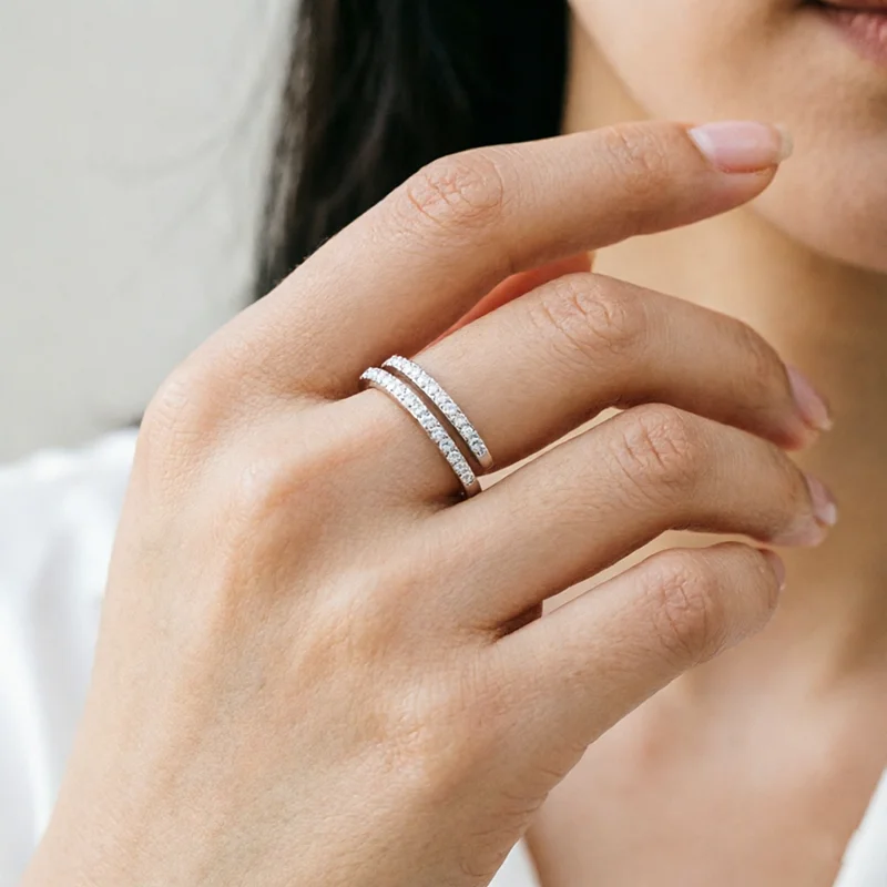 Hermoso Anillo Delgado con Diseño para Dama, Joyería Ajustable de Plata de Ley 925 con Circonitas Blancas Brillantes, Accesorios para Fiesta
