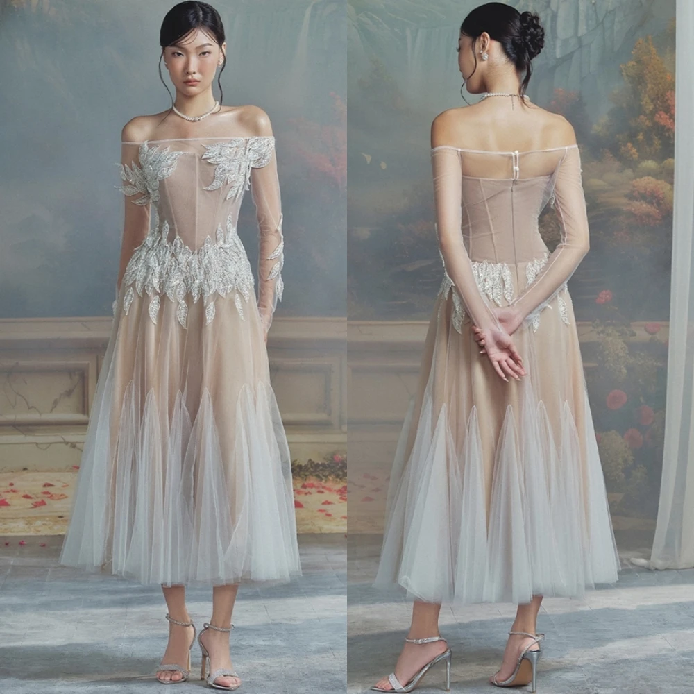 

Customized Elegant Feathers Tulle Evening Dress Delicate Boat Neck Prom Dresses Temperament Long Sleeves Special Occasion Gowns