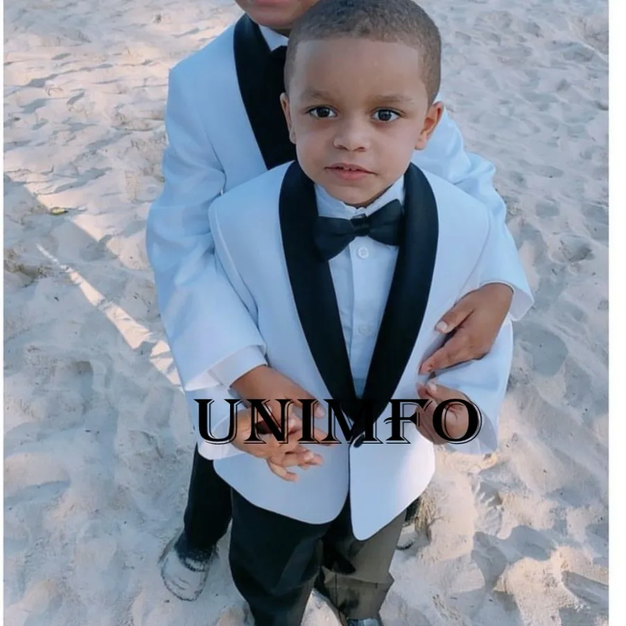 Trajes blancos para llevar anillos para niños pequeños, trajes formales para bodas, fiestas de cumpleaños, 2 juegos de fotos (chaqueta + Pantalones + pajarita)