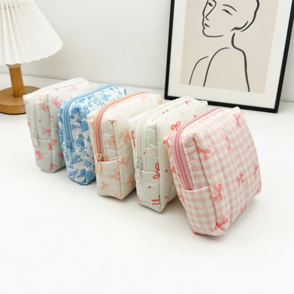 Cute Women's Sanitary Pad Storage Bag Travel Toiletry Makeup Pouch Multifunctional Cosmetic Organizer Case