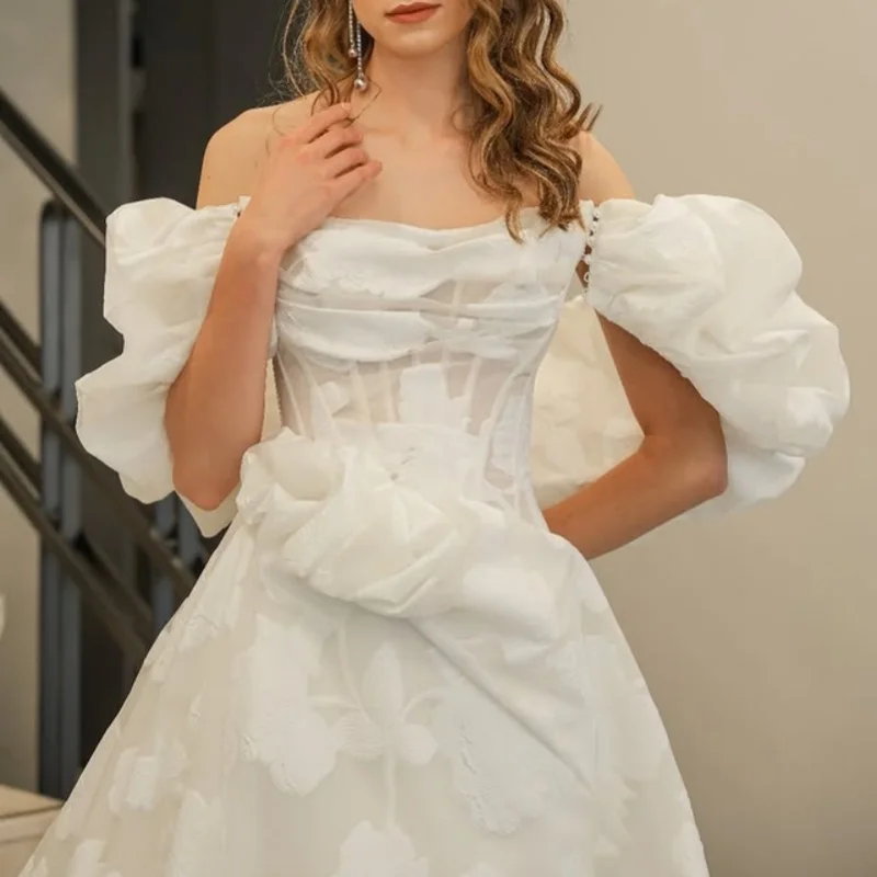 

Customized Shiny white Ball Gown Royal Wedding Dresses Lace applique Long tail Made Robe De
