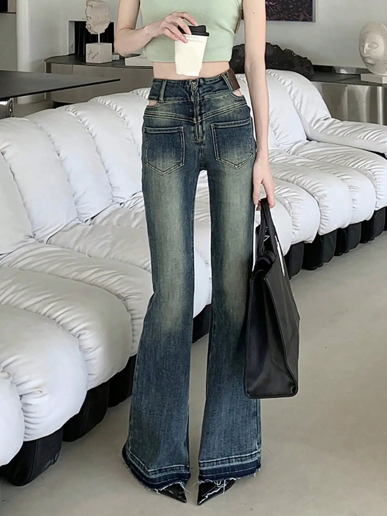 Koreanische schicke Sommer-amerikanische Retro-Jeans mit hoher Taille und Po-Lifting-Denim-Schlaghose mit sexy bodenlangen Hufeisenhose für Frauen Utajian Individuelle Becken