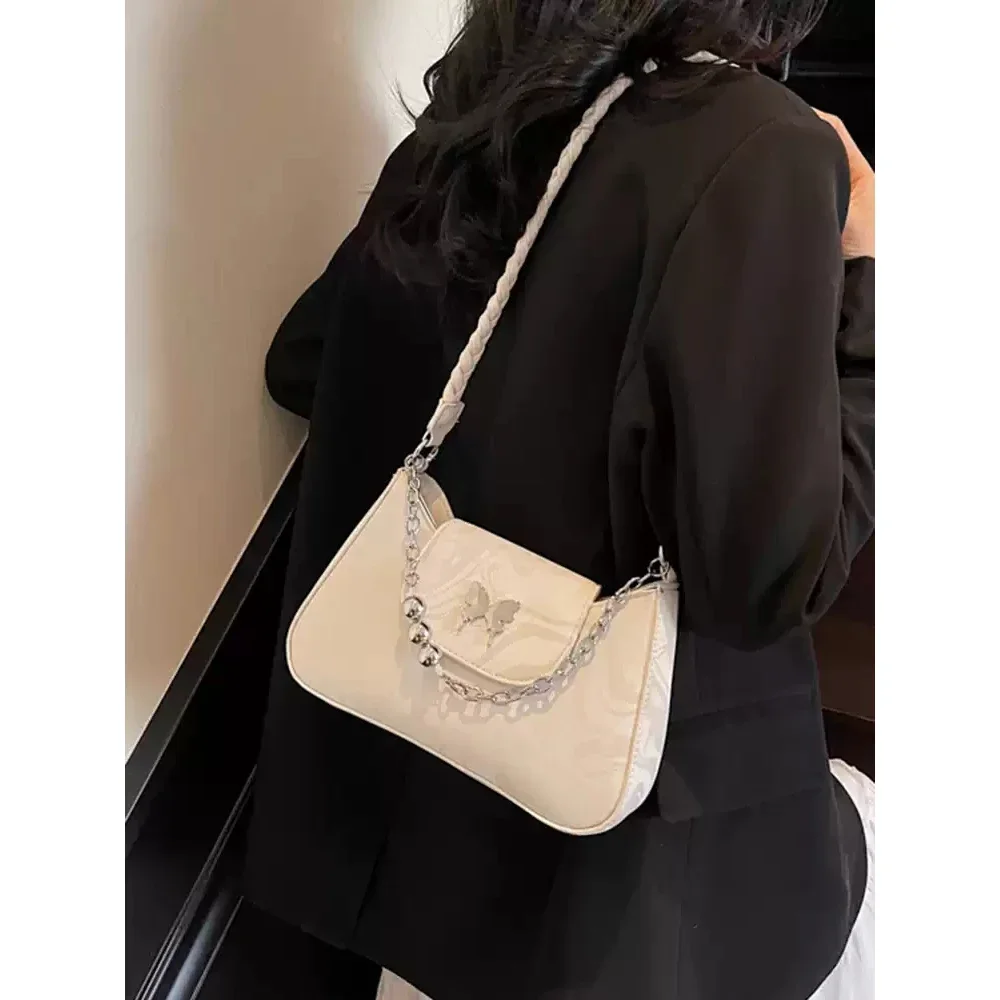 

Women Trendy Shoulder Bag High Grade Light Luxury Spring Summer Chic Crossbody Bags Butterfly Chain Buckle Zipper Underarm Packs