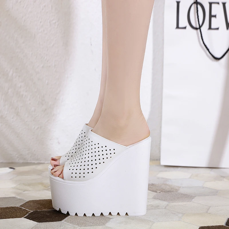 Slippers Women Wear Fashion 2024 New Summer Semi-drag Muffin Thick Soled Ins Fashion Shoes Inside Elevation Sandals heels