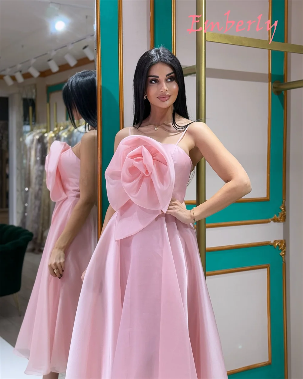 Personalizado clássico rosa cetim vestido de noite requintado sem alças alças alças espaguete sem mangas vestido de festa delicado vestidos de celebridades