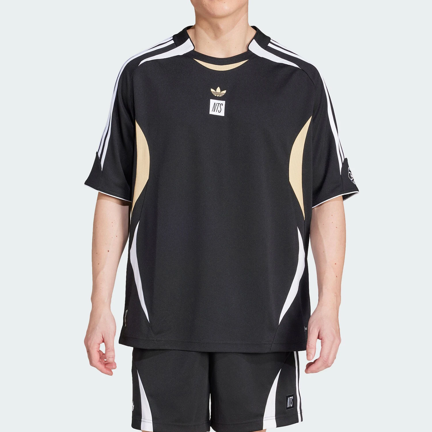 

Оригинальная мужская спортивная футболка Adidas Three Stripes Co-Branded Loose Sports Football Shirt JI5068