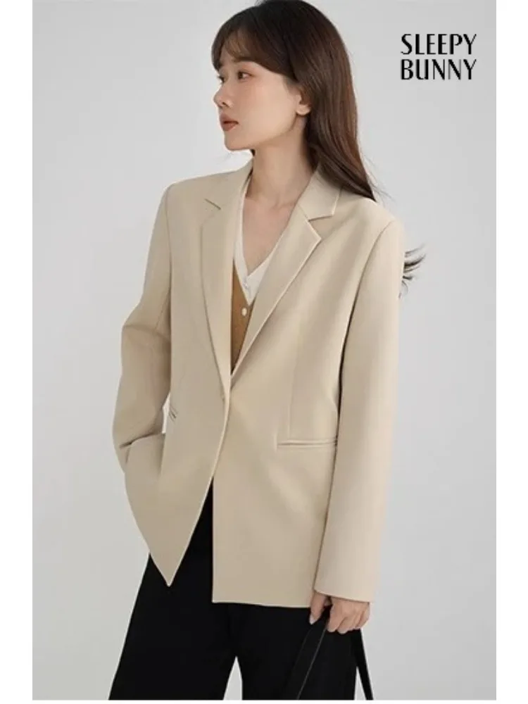 

Vintage Single Button Blazer for Women Elegant Loose Fit Suit Jacket Autumn Office Casual Outerwear with Classic Lapel Chic Look